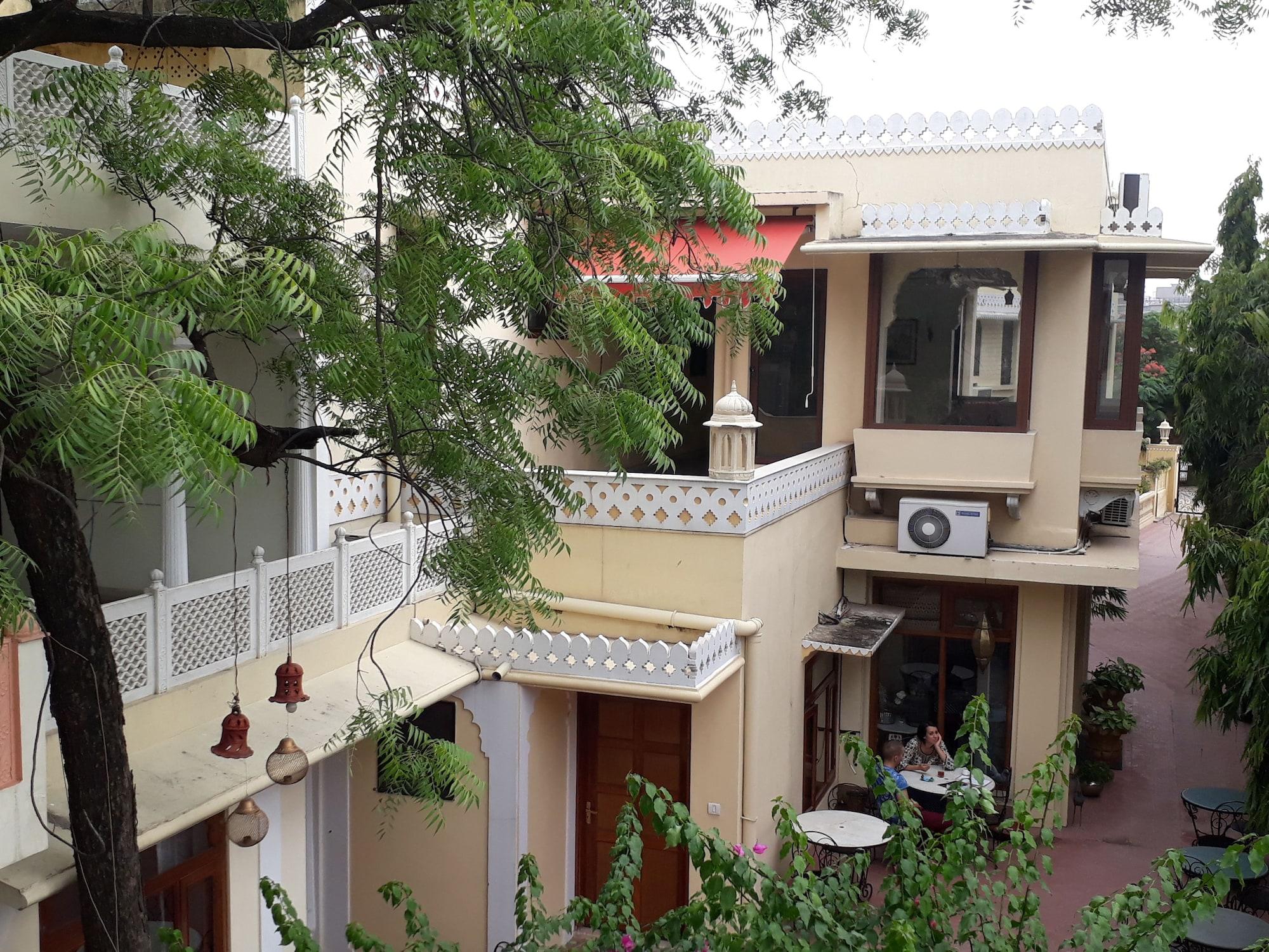 Vista Exterior Dera Rawatsar - Heritage Hotel