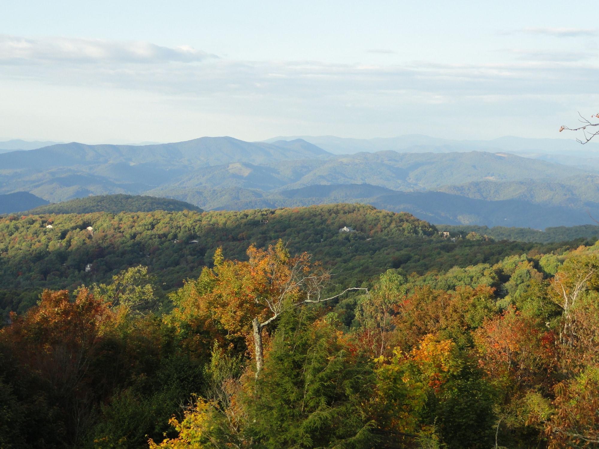Varios 4 Seasons at Beech Mountain