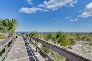 Aluguel por temporada - Fernandina Beach Townhome, Steps to Public Beach