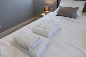 Alojamiento - Dj City Vista Luxury Apartments