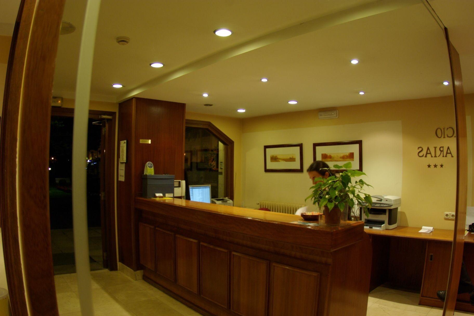 Vista Lobby Palacio Arias & Hotel y Apartamentos Arias