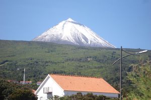 Alquiler Vacacional - Casa Ilha do Pico - Free Wi-Fi, 200m from natural pools and 50m from the sea