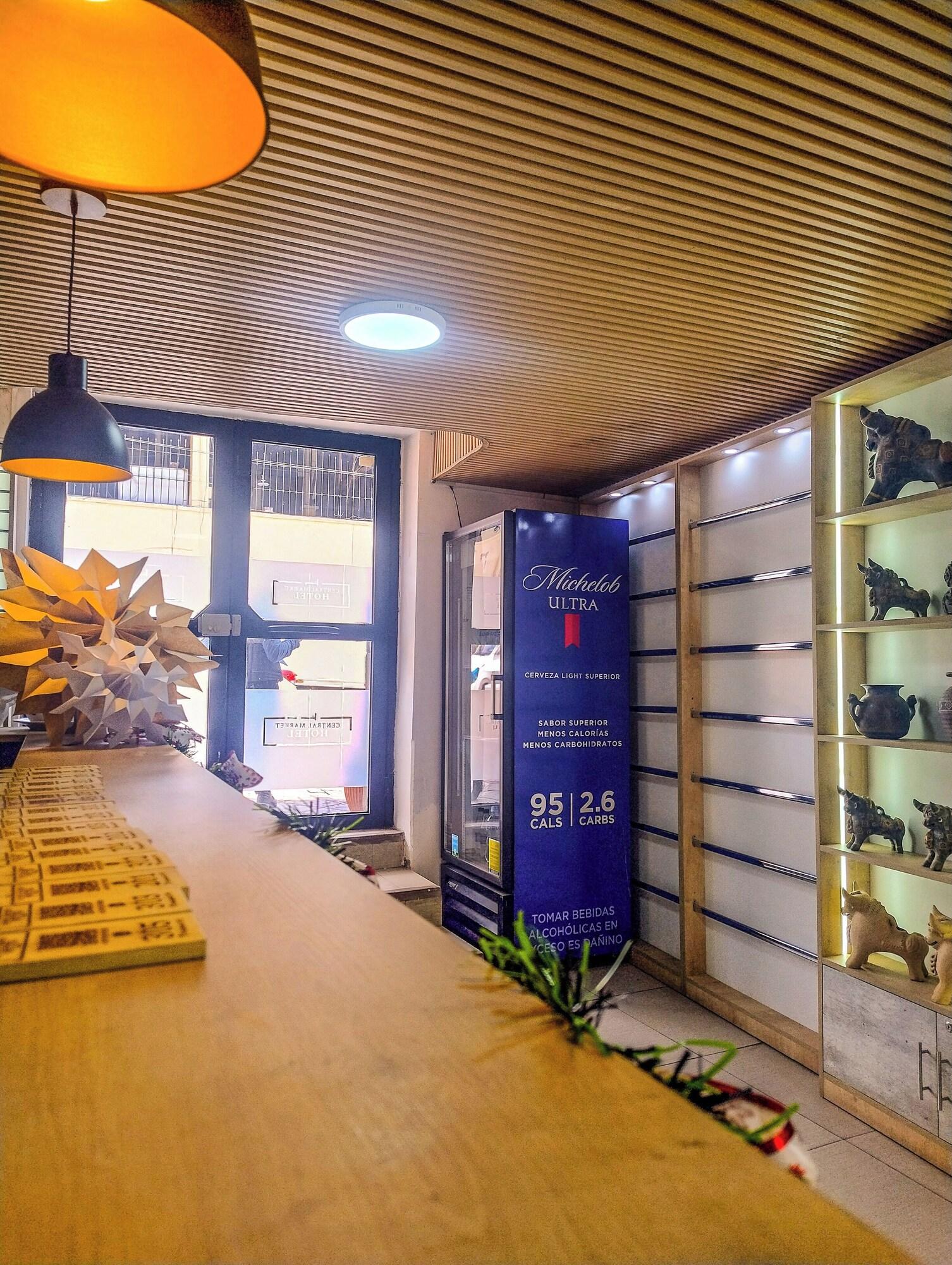 Vista Lobby Central Market Hotel San Pedro