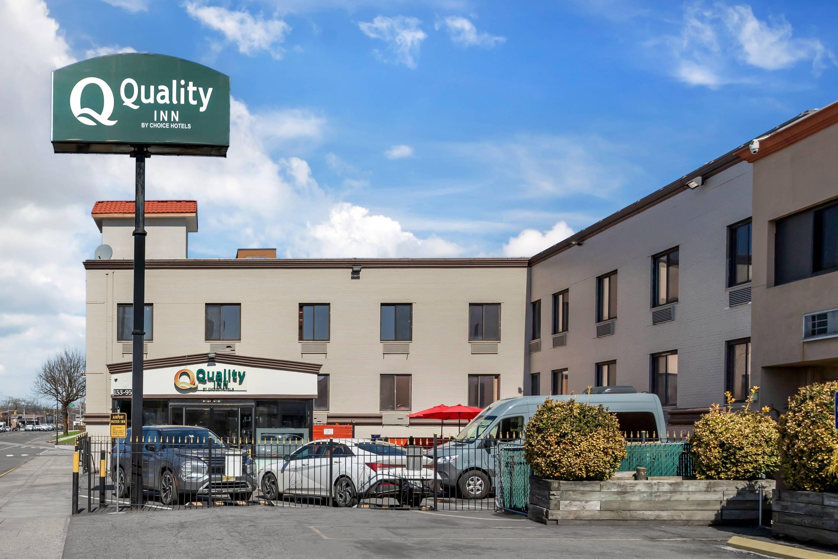 Varios Quality Inn JFK Airport Rockaway Blvd