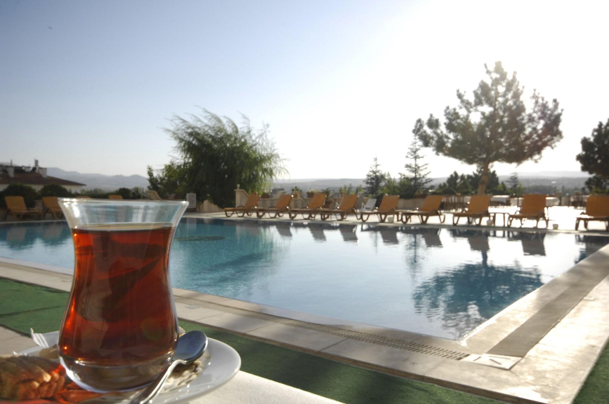Vista Piscina Dinler Hotels Ürgüp