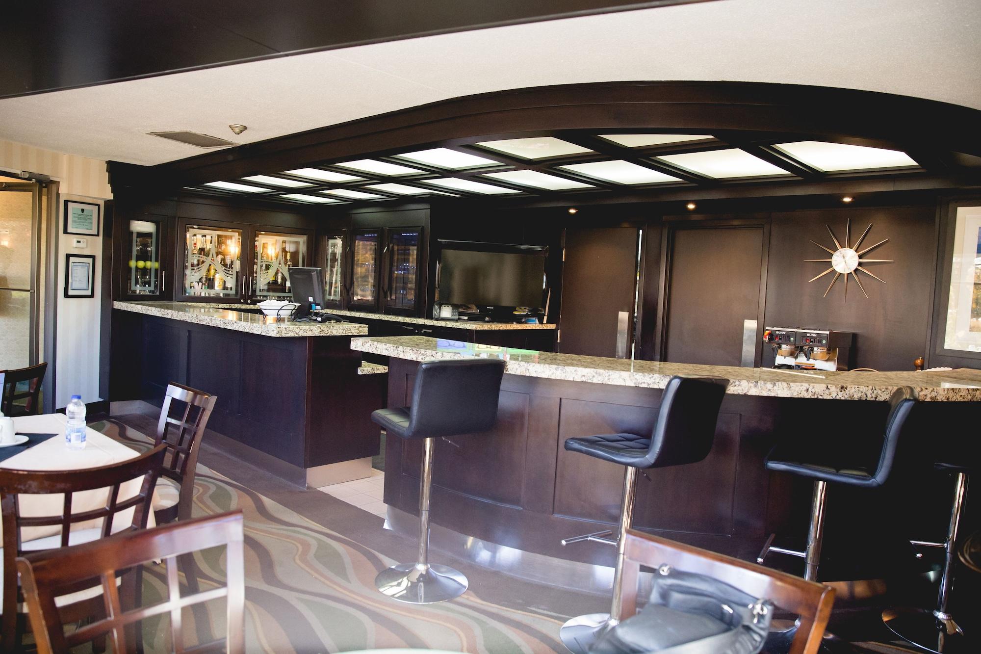 Bar/Salón Admiral Inn Hamilton