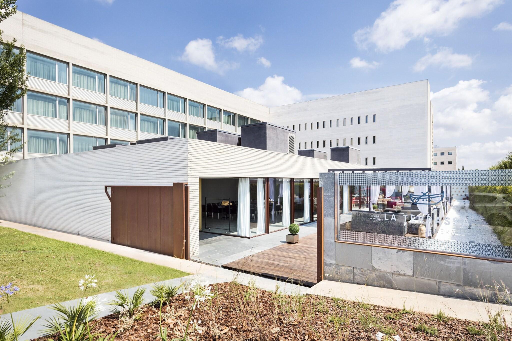 Bar/Salón INNSiDE by Meliá Barcelona Aeropuerto