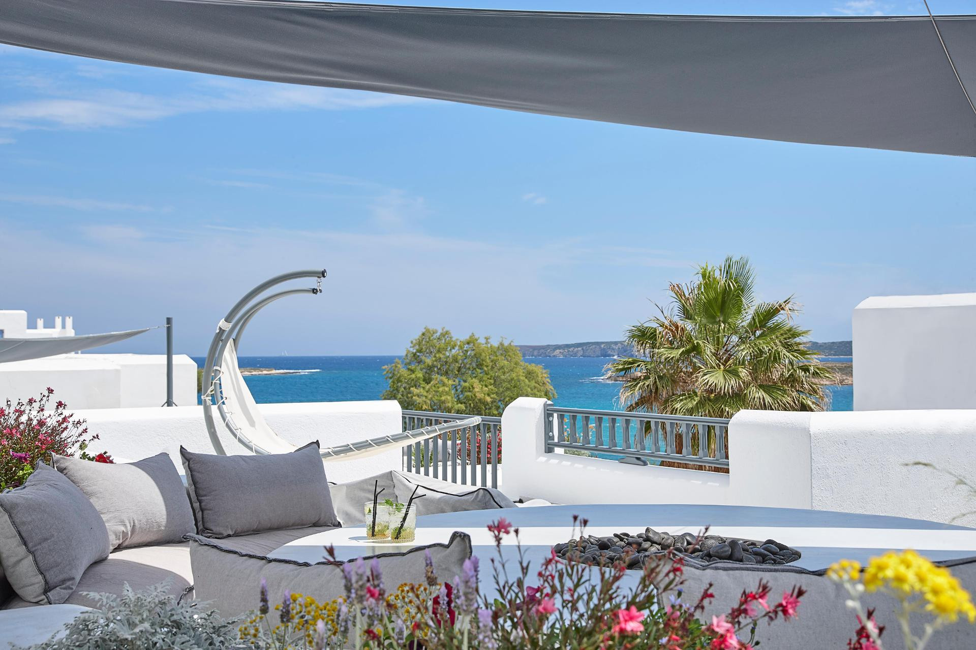 Vista Exterior Parian Boutique Hotel