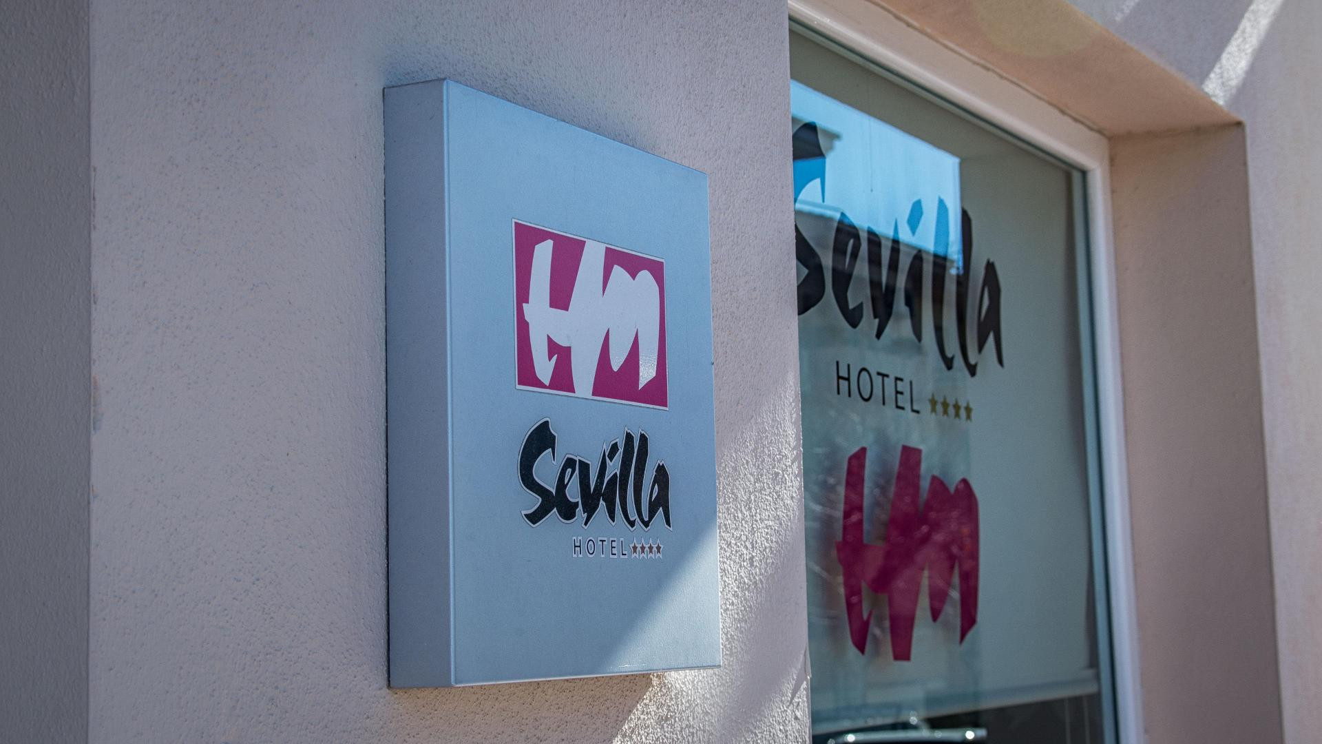 Vista Exterior Hotel Sevilla