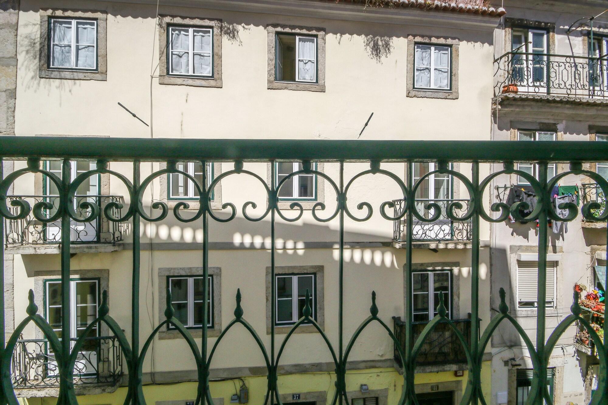 Vista Exterior Bairro House Lisbon Charming Suites