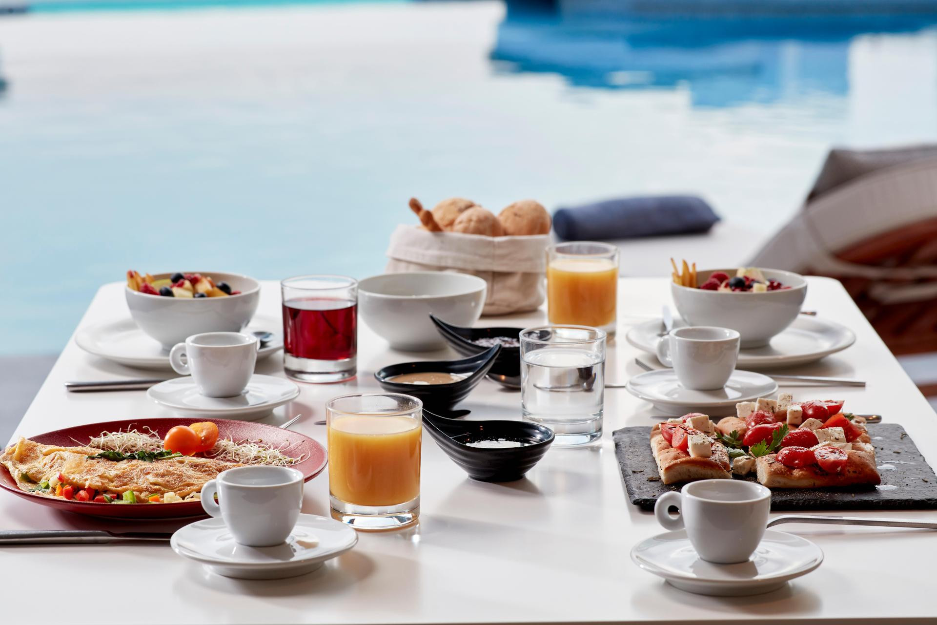 Restaurant Absolute Mykonos Suites & More