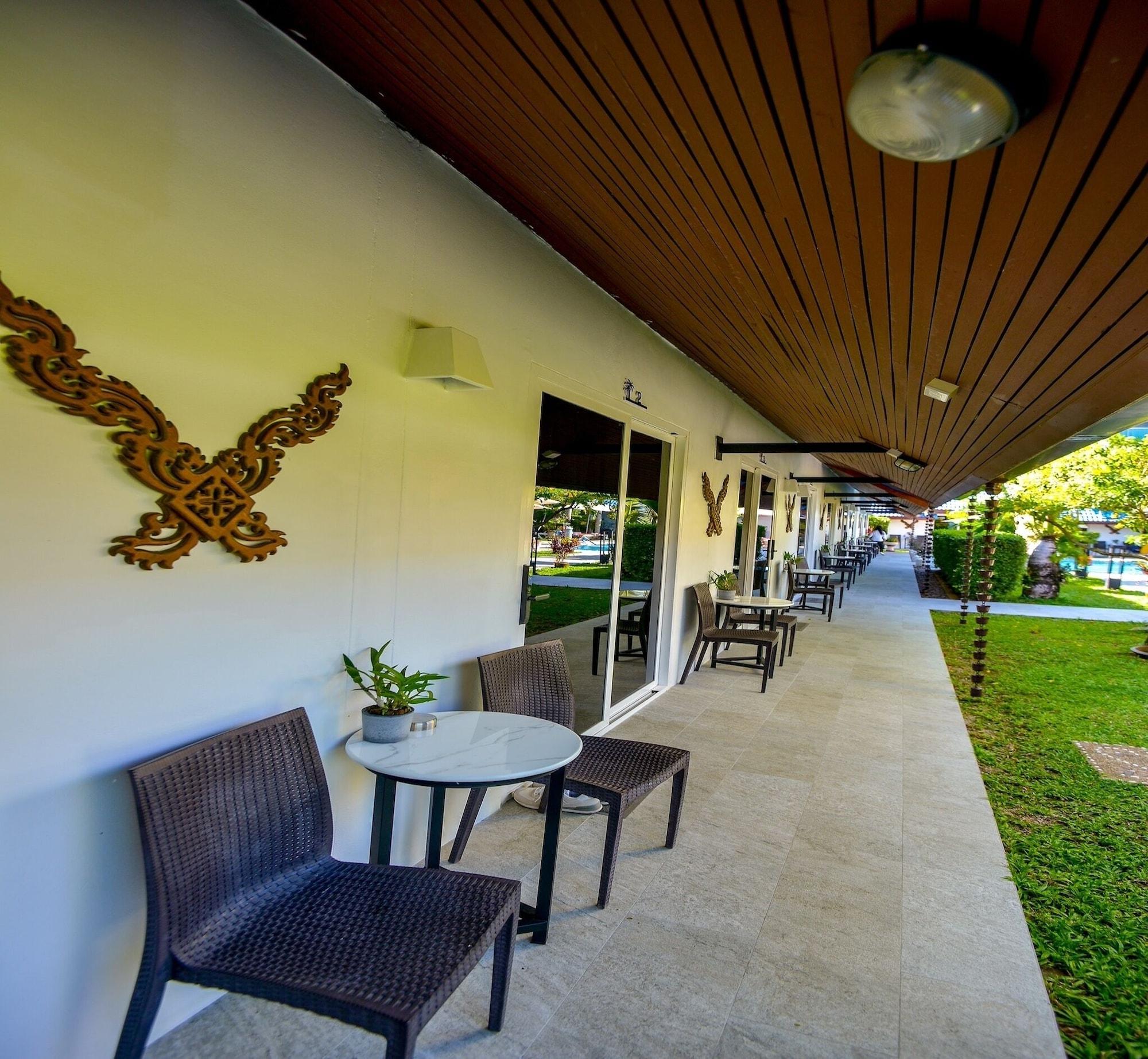 Vista Exterior Phuket Airport Hotel