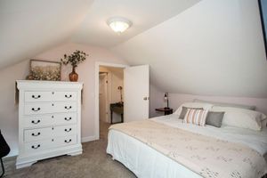 Alojamiento - Waterfront Modern Farmhouse with WiFi near Saratoga Track, Vermont and more!