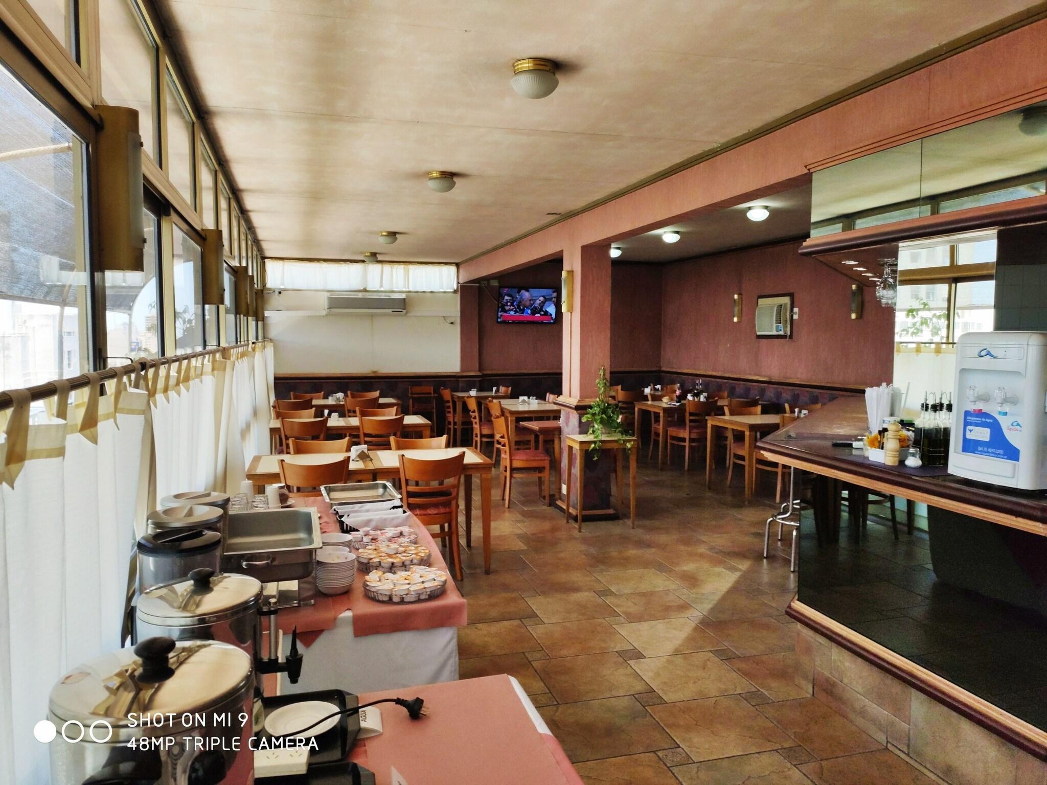 Bar/Salón Apart Lima 265