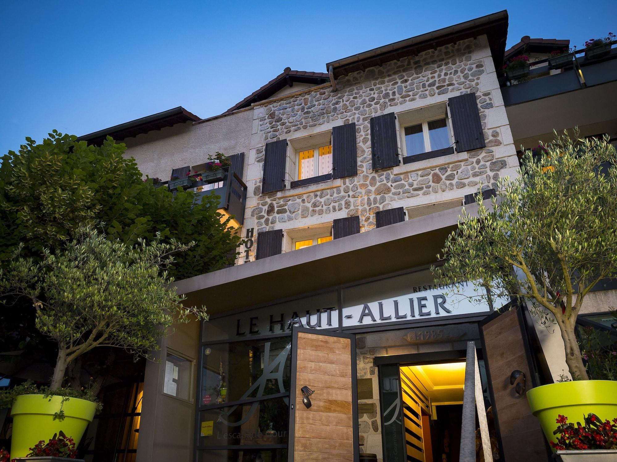 Varios Hotel Restaurant Du Haut-Allier