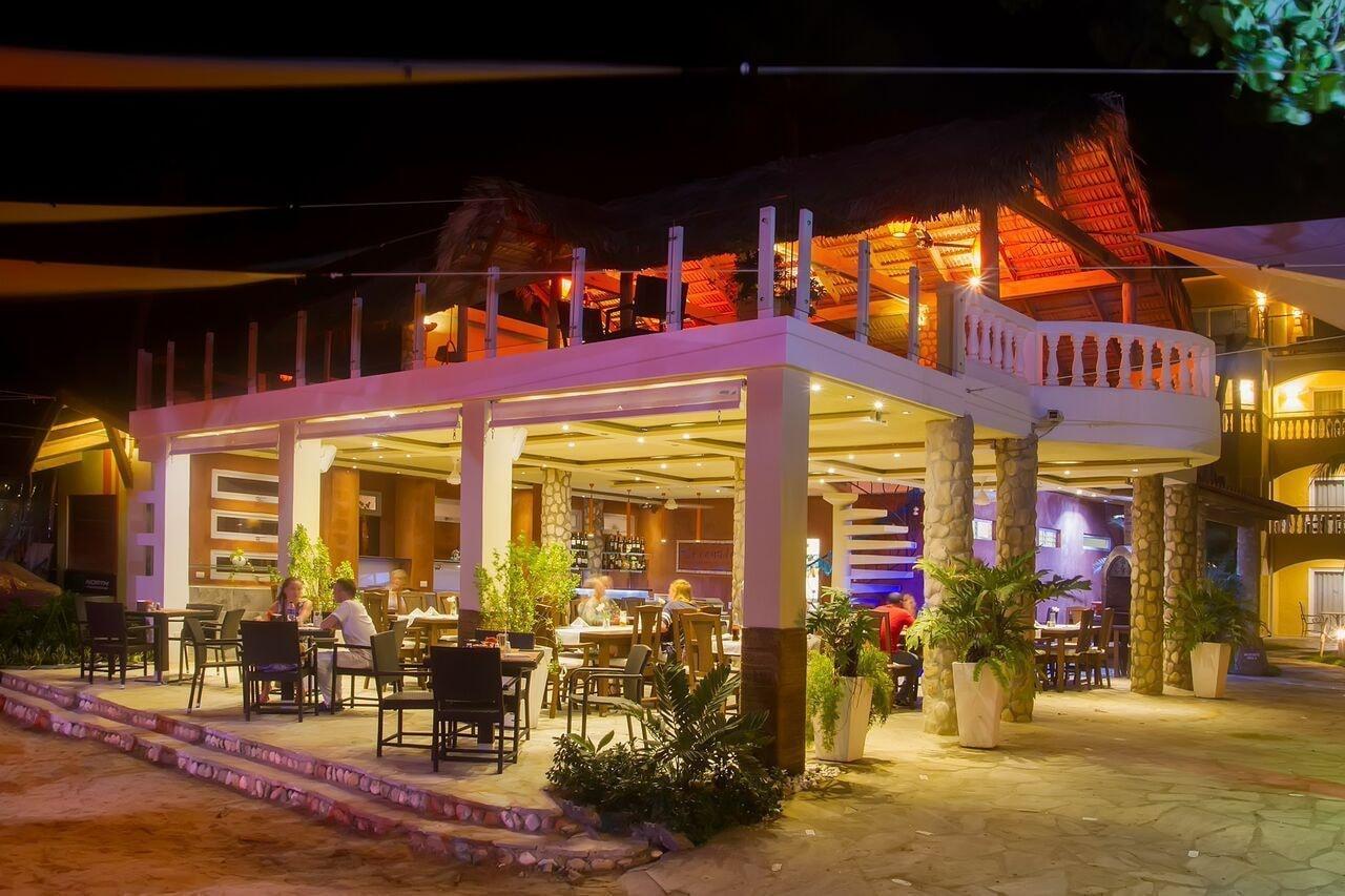Restaurant Hotel Villa Taina
