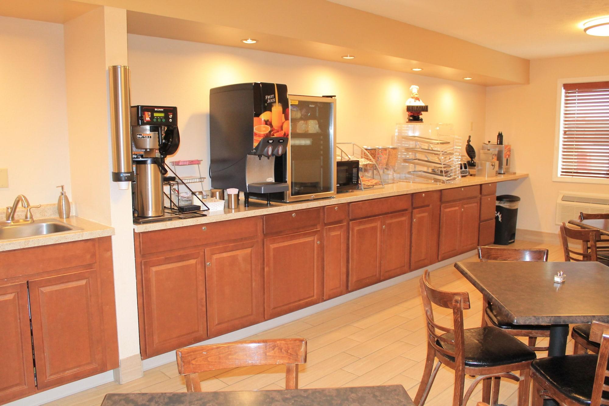 Restaurant Eco-Lux Inn