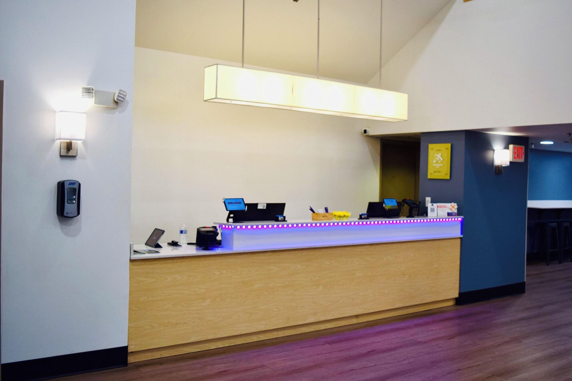 Vista Lobby Sleep Inn Staunton