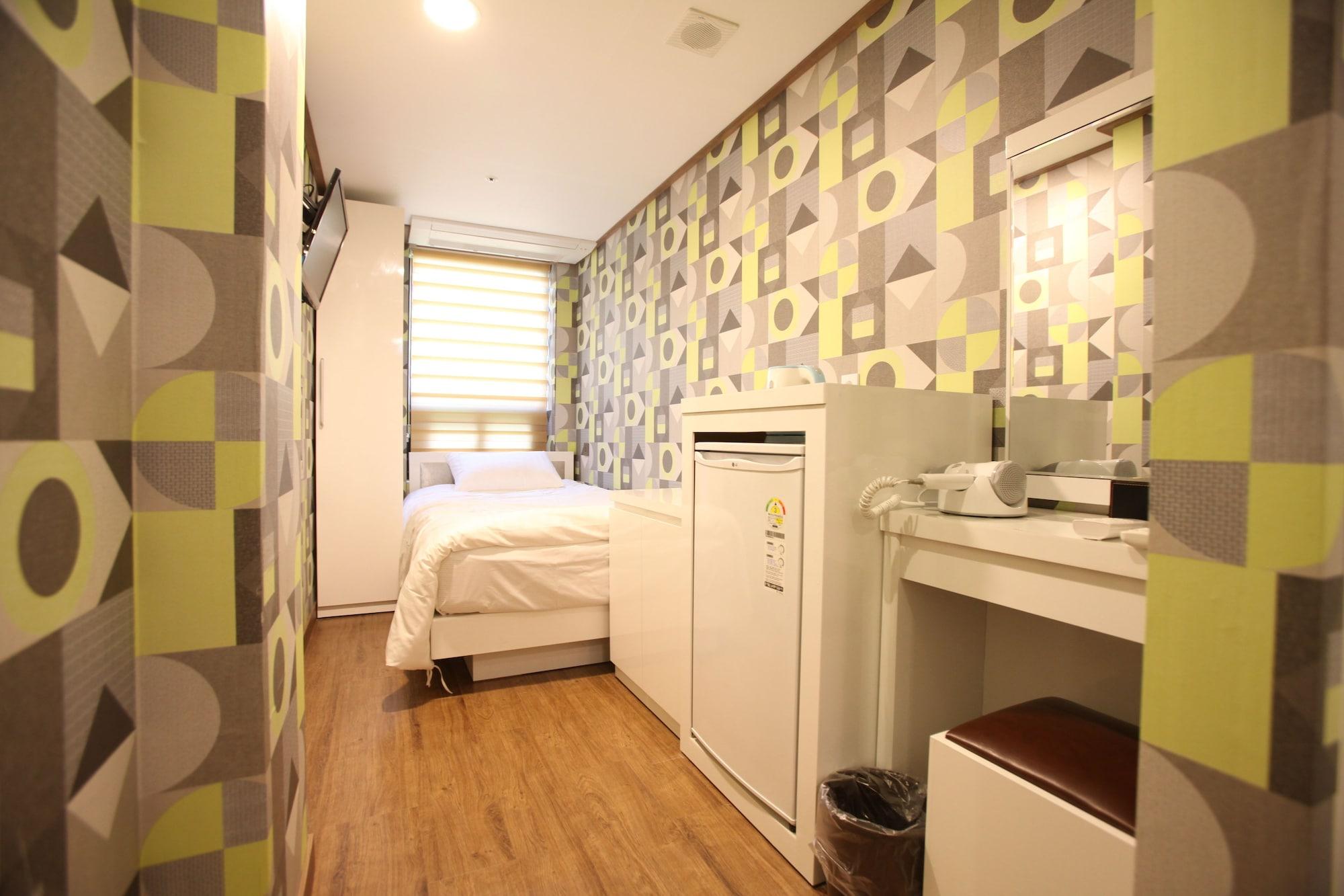 Habitación Myeongdong MOM House