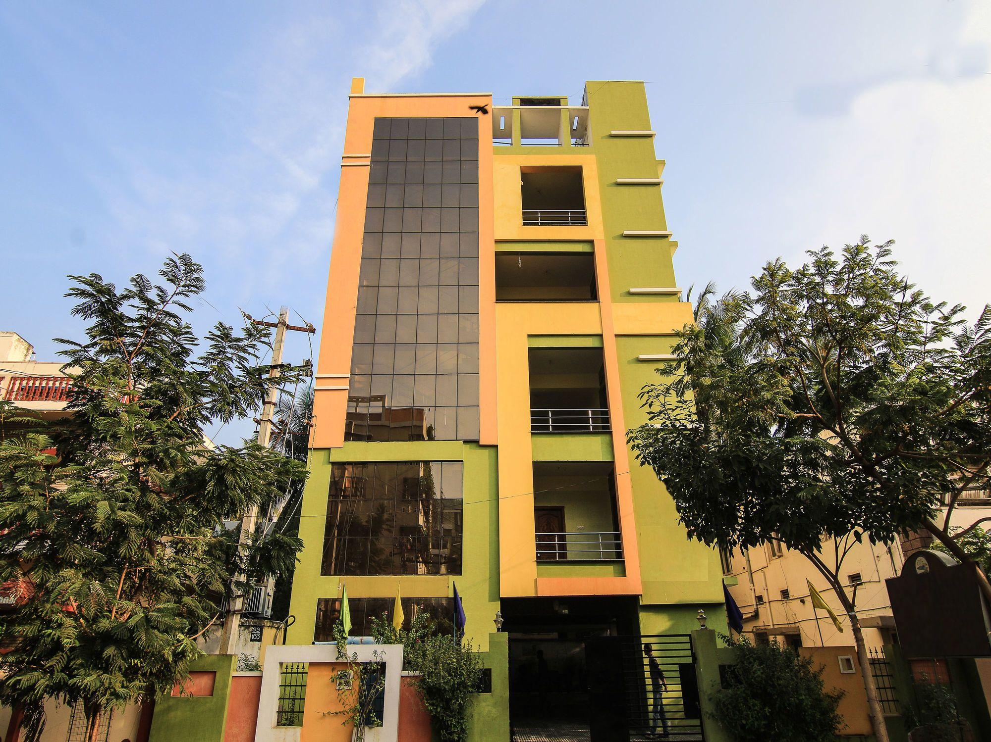 Vista Exterior OYO 10743 Silver Villa Guest House