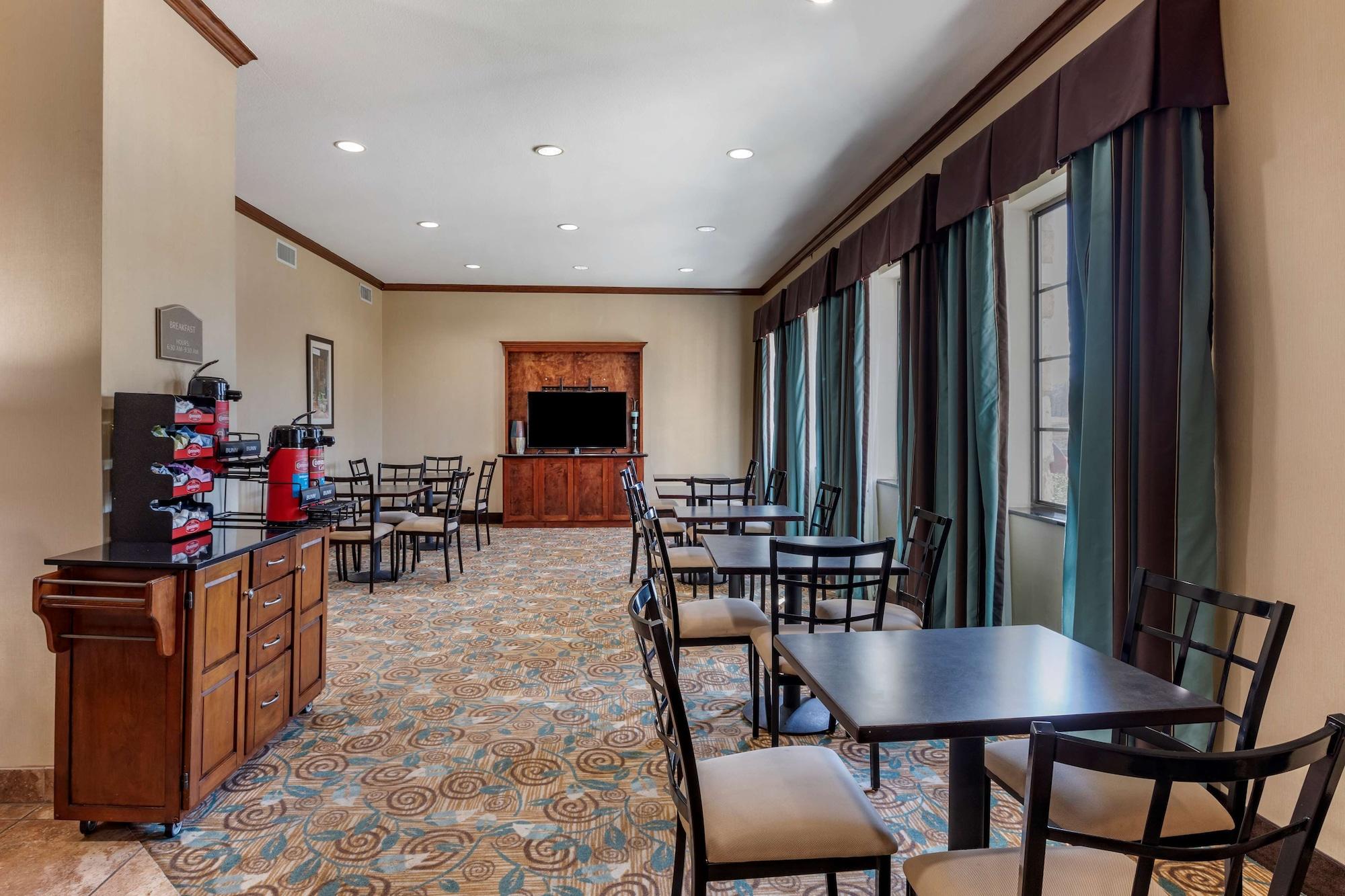 Restaurant Best Western Mineola Inn