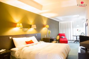 Alojamiento - Hotel Ramada Inn