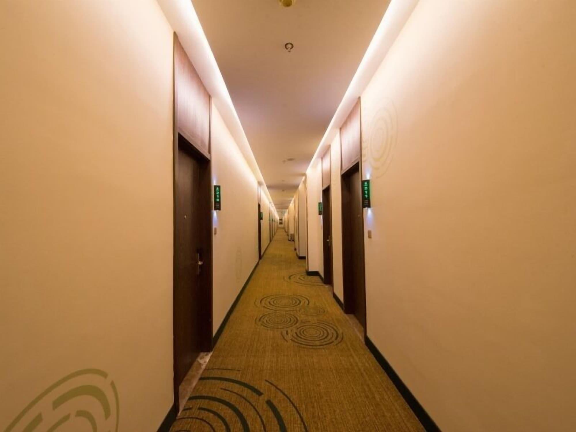 Varios GreenTree Inn Nantong Chongchuan District Middle Changjiang Road Express Hotel