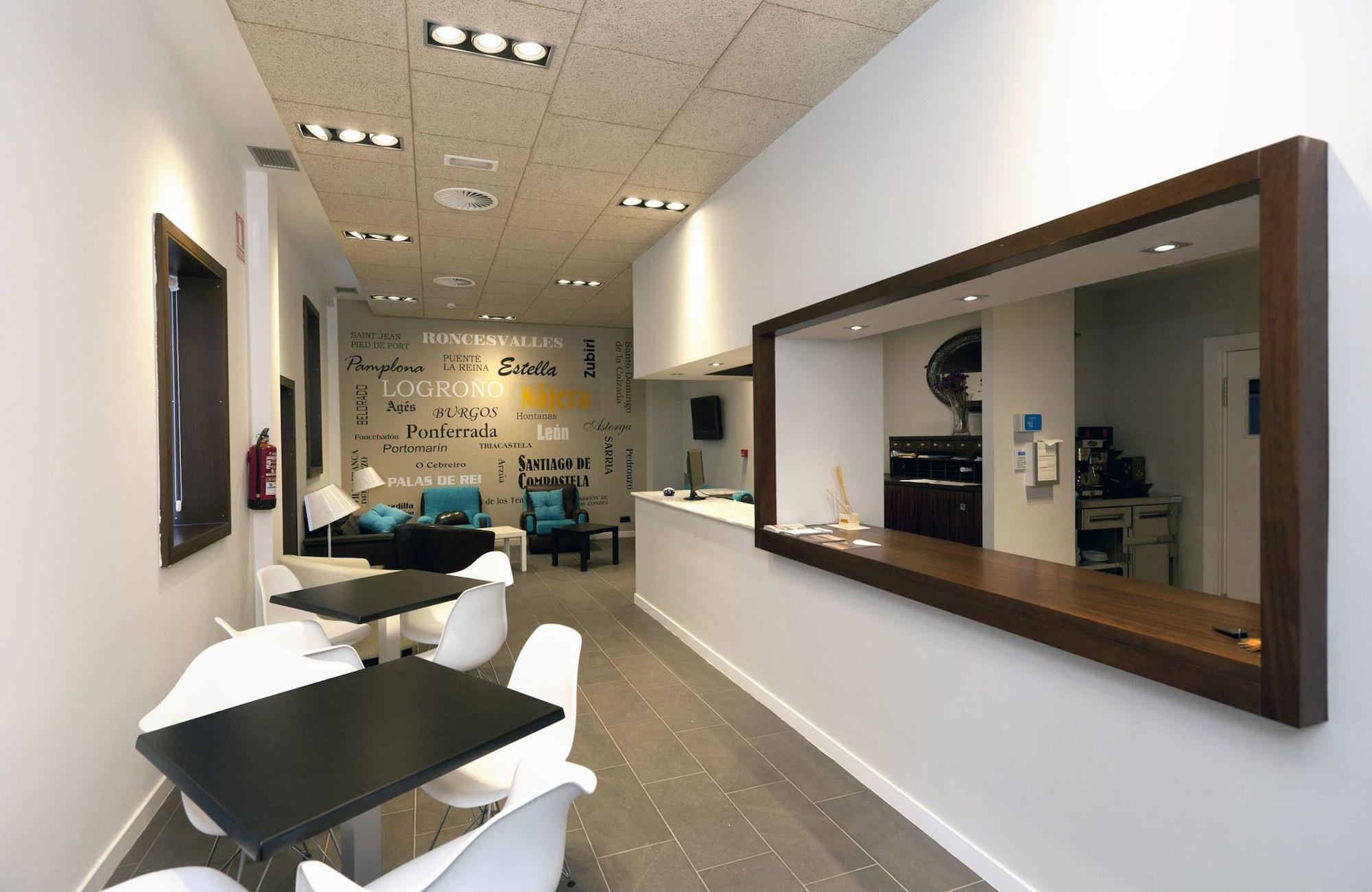 Varios Hostal Hispano