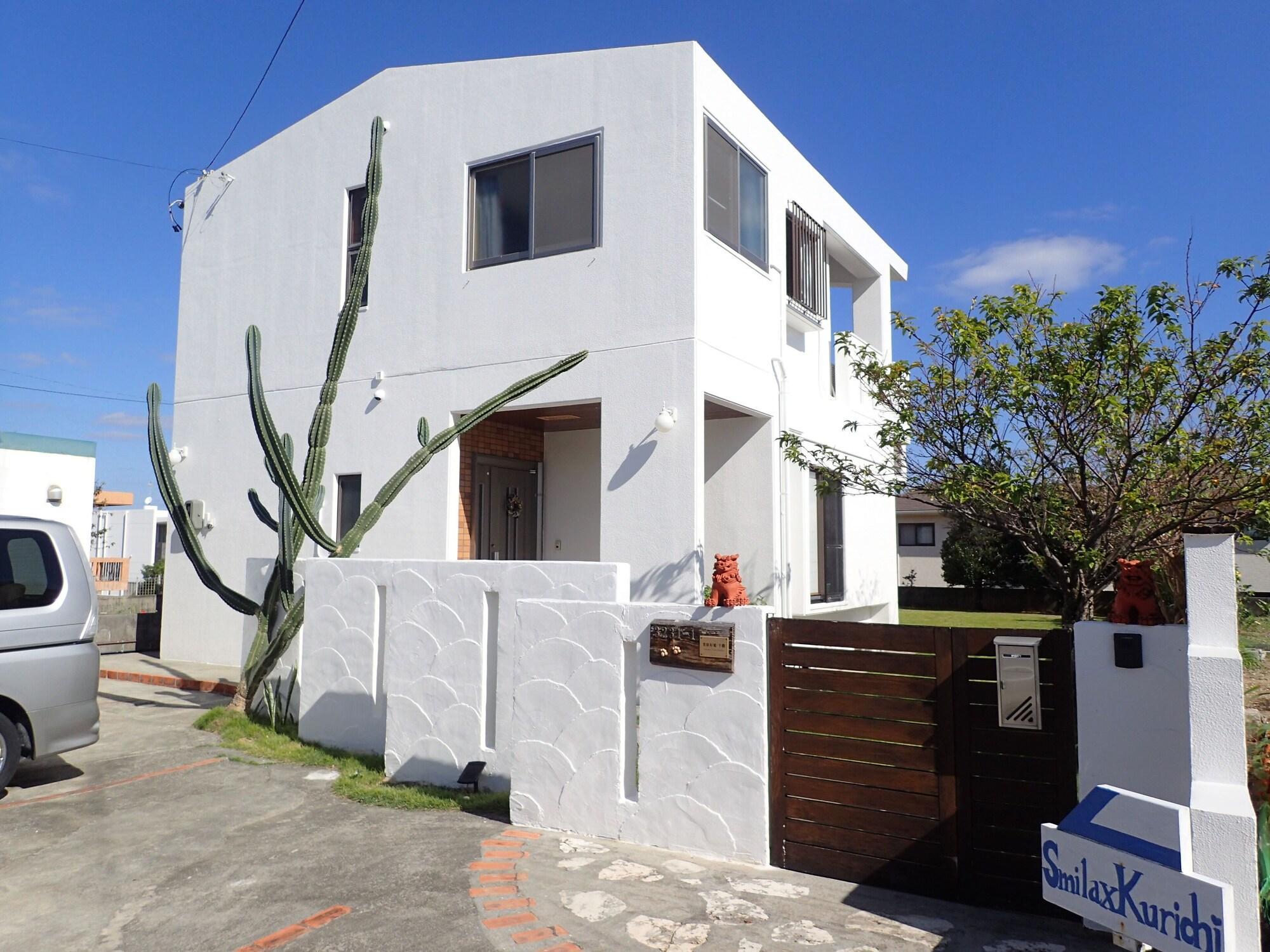 Vista Exterior Smilax Kurichi