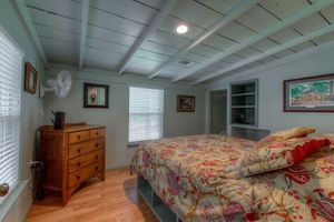 Alquiler Vacacional - Lil Granny's Lake House - 750 square feet home in a quiet subdivision on Lake LBJ