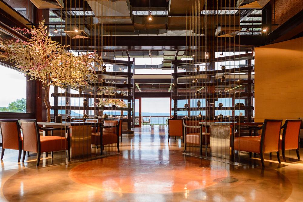 Vista Lobby Mountain Creek Golf Resort & Residences