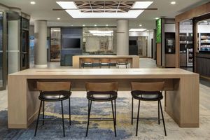 Paquete - Courtyard by Marriott Chicago Downtown River North
