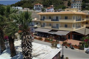 Alojamiento - Theano Hotel