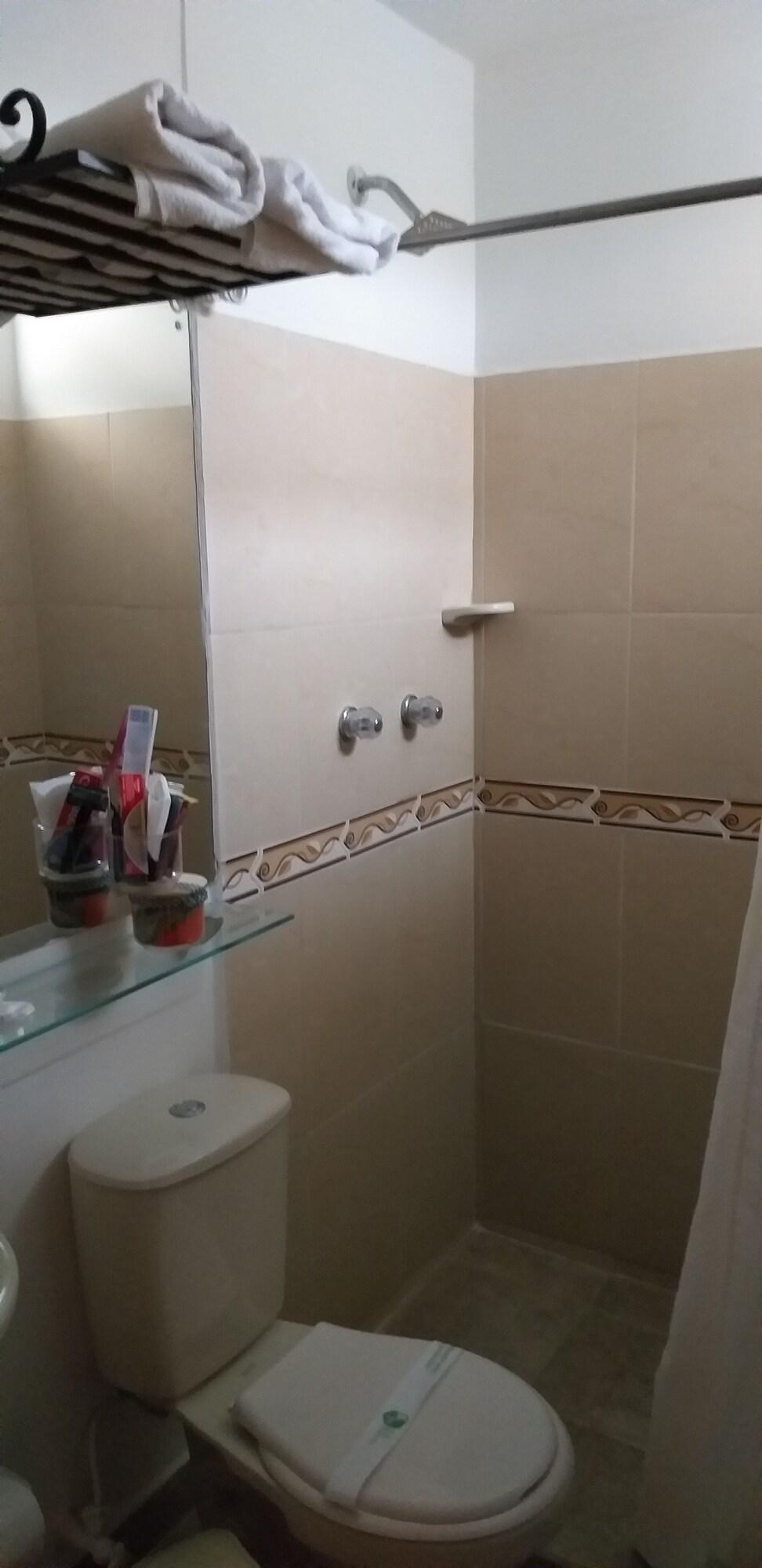 Equipamiento de Habitación Hotel San Fermin Pereira