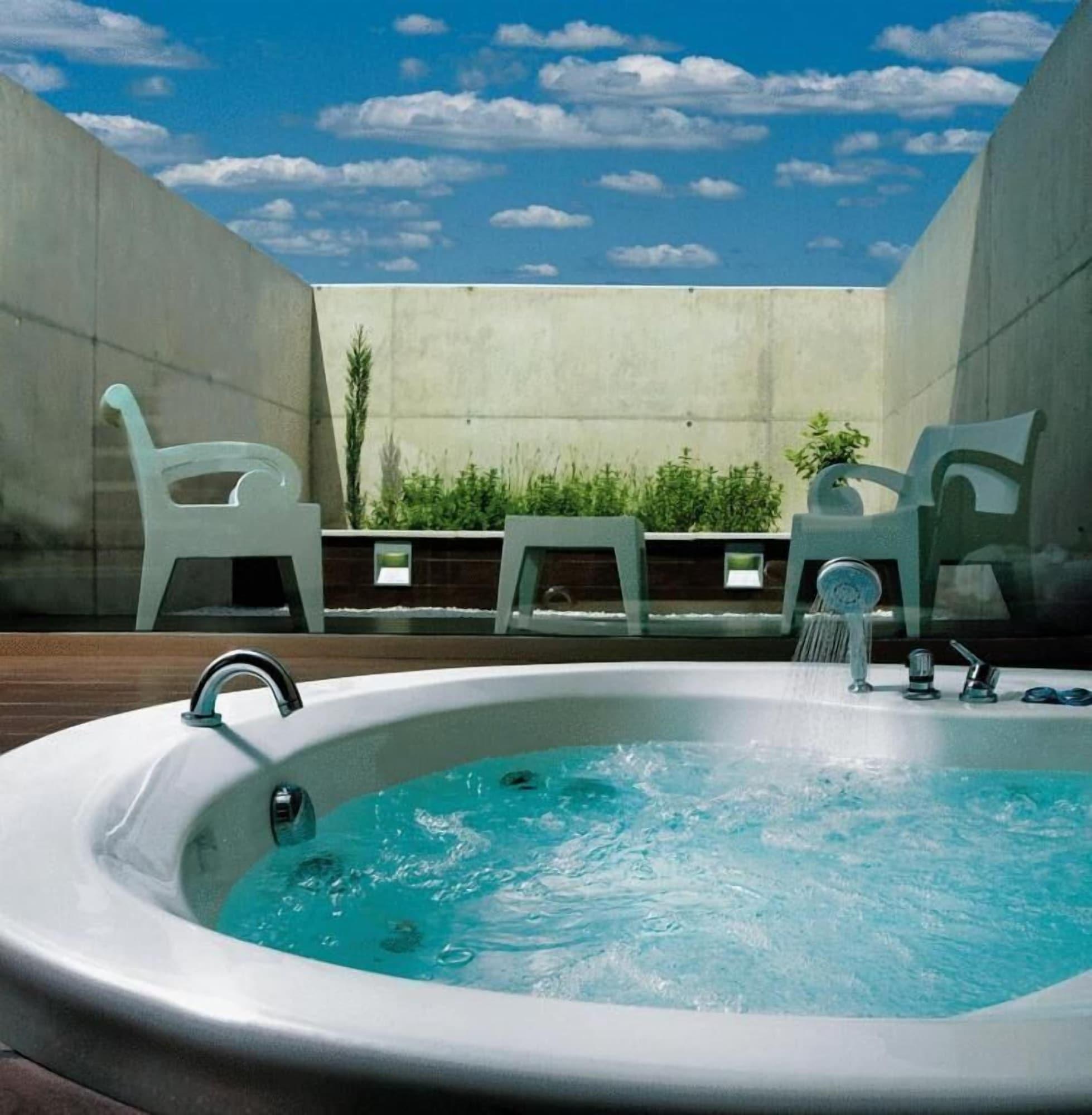 Spa Motel Shhh