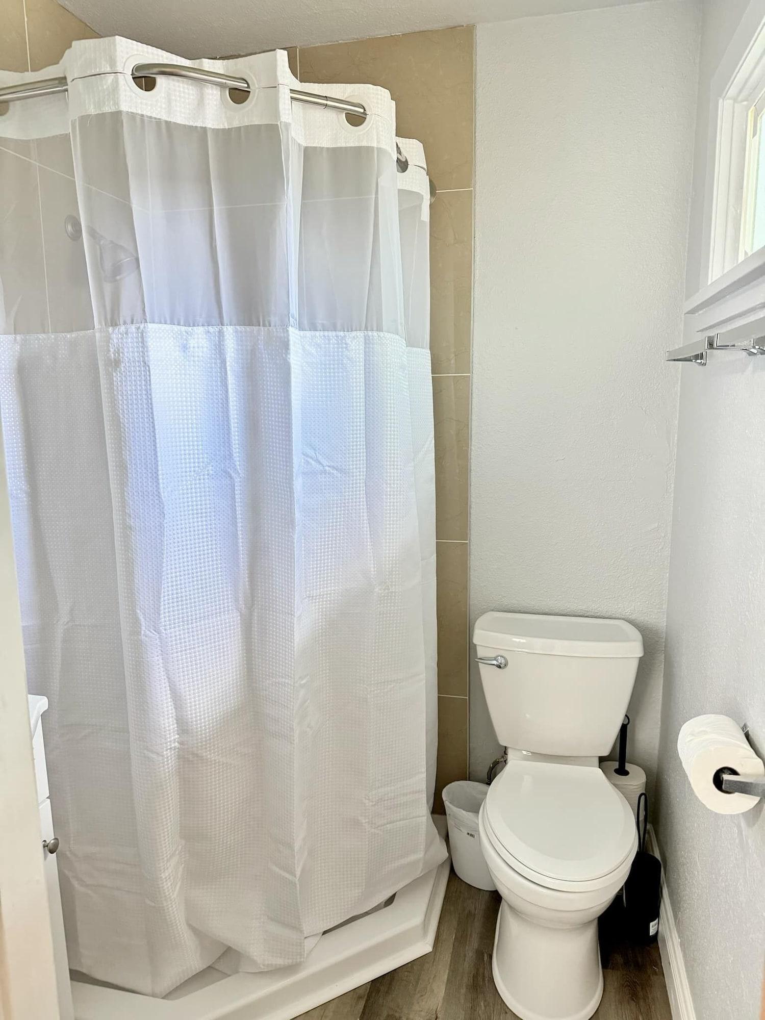 Equipamiento de Habitación Midtown Oasis