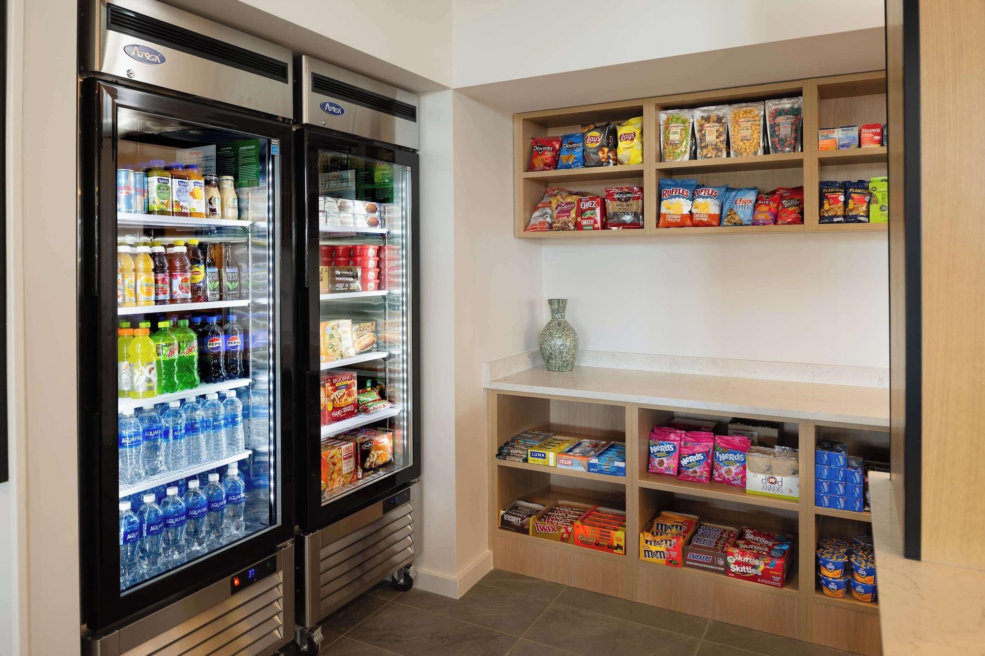 Vista Lobby Hyatt House Auburn Hills / Detroit