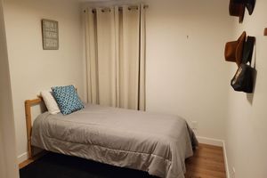 Alquiler Vacacional - You'll fall in love with this home away from home. Modern, cozy & spacious home.