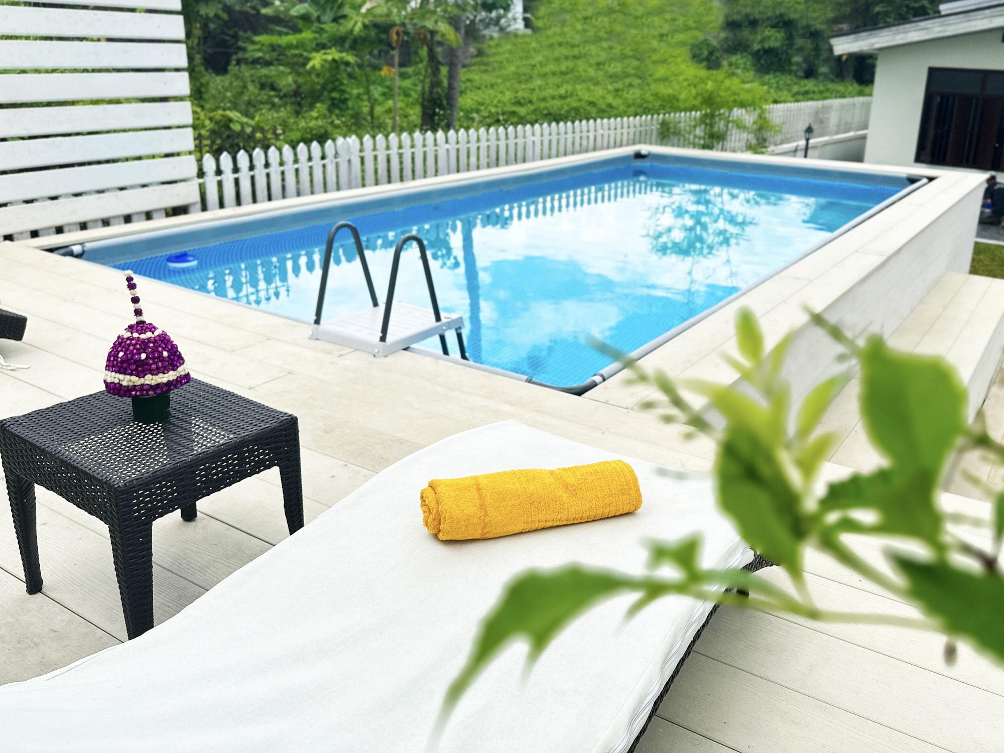 Vista Exterior Baan Pila