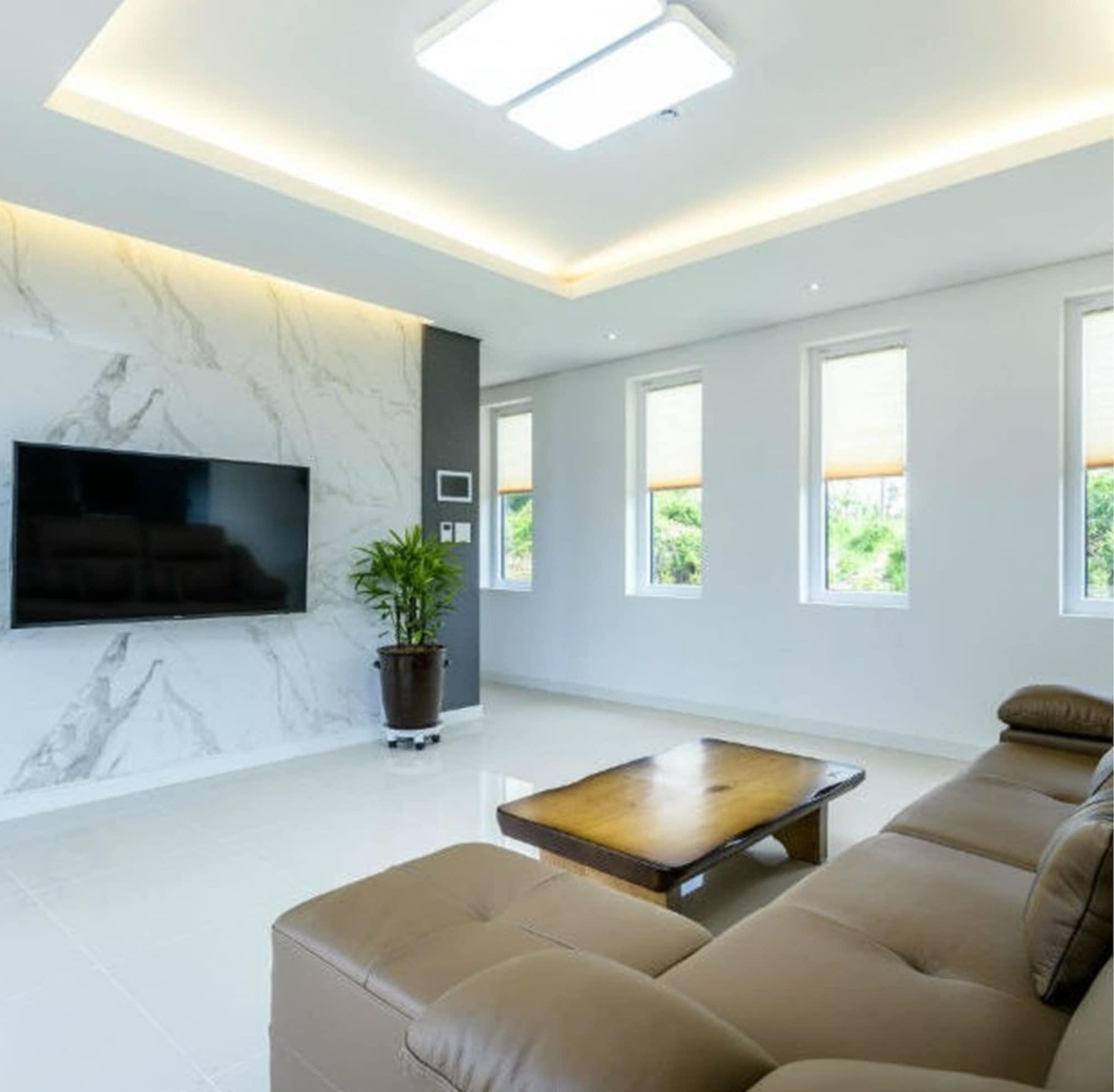 Equipamiento de Habitación Chandelier Pension