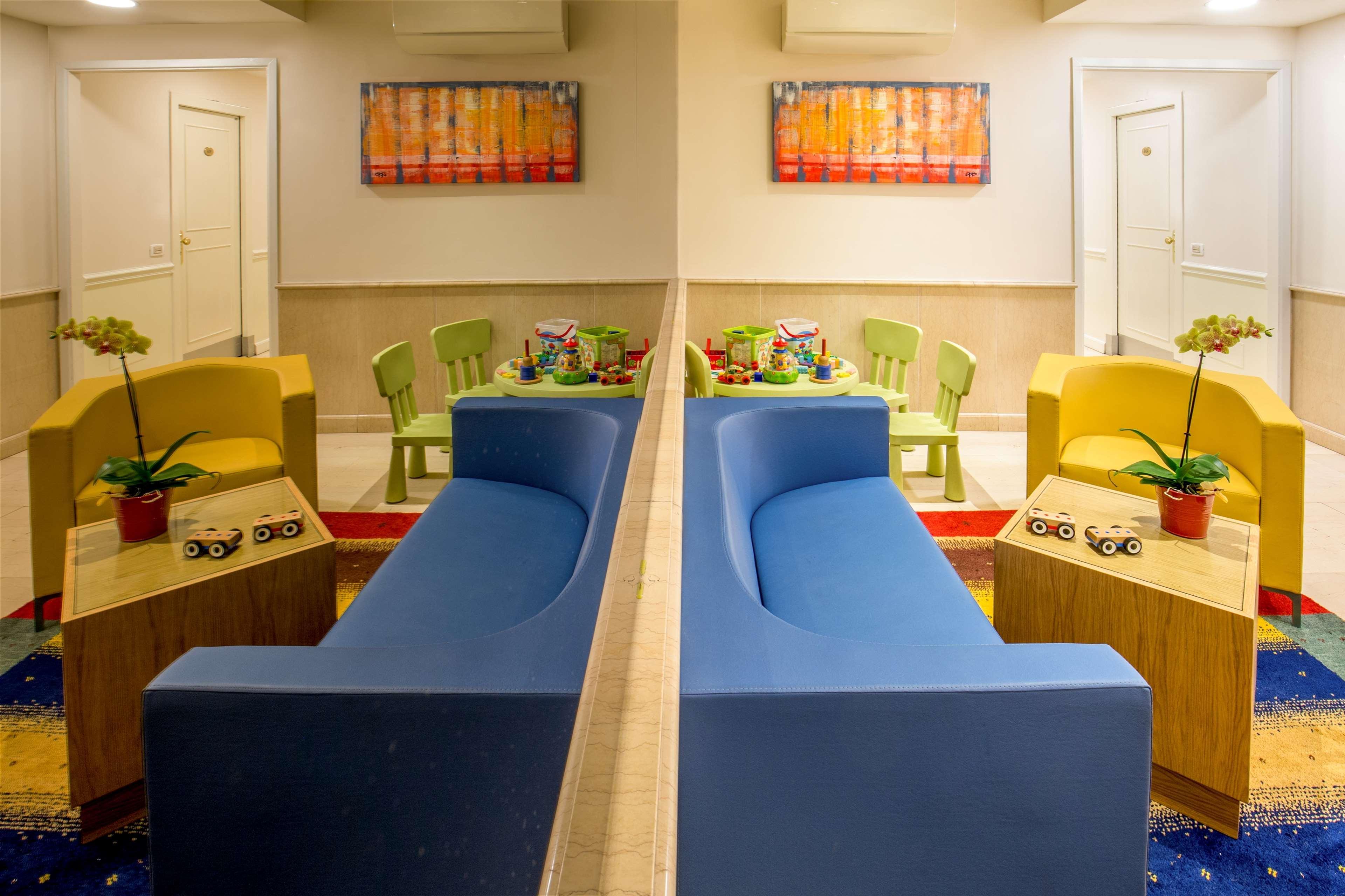 Vista Lobby Best Western Globus Hotel