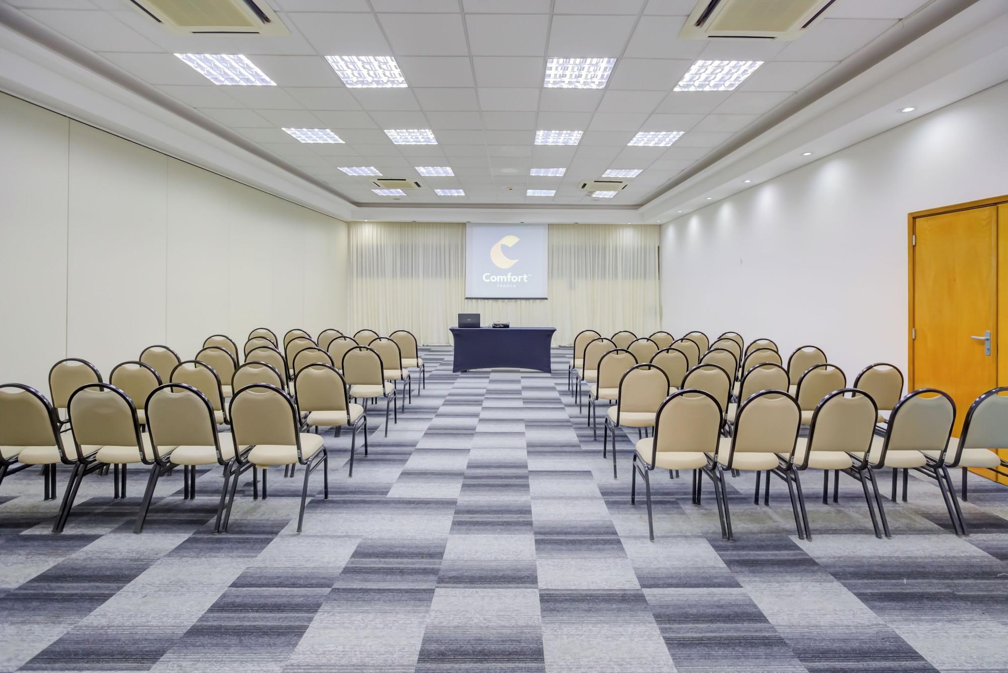 Sala de Reuniones Comfort Hotel Franca