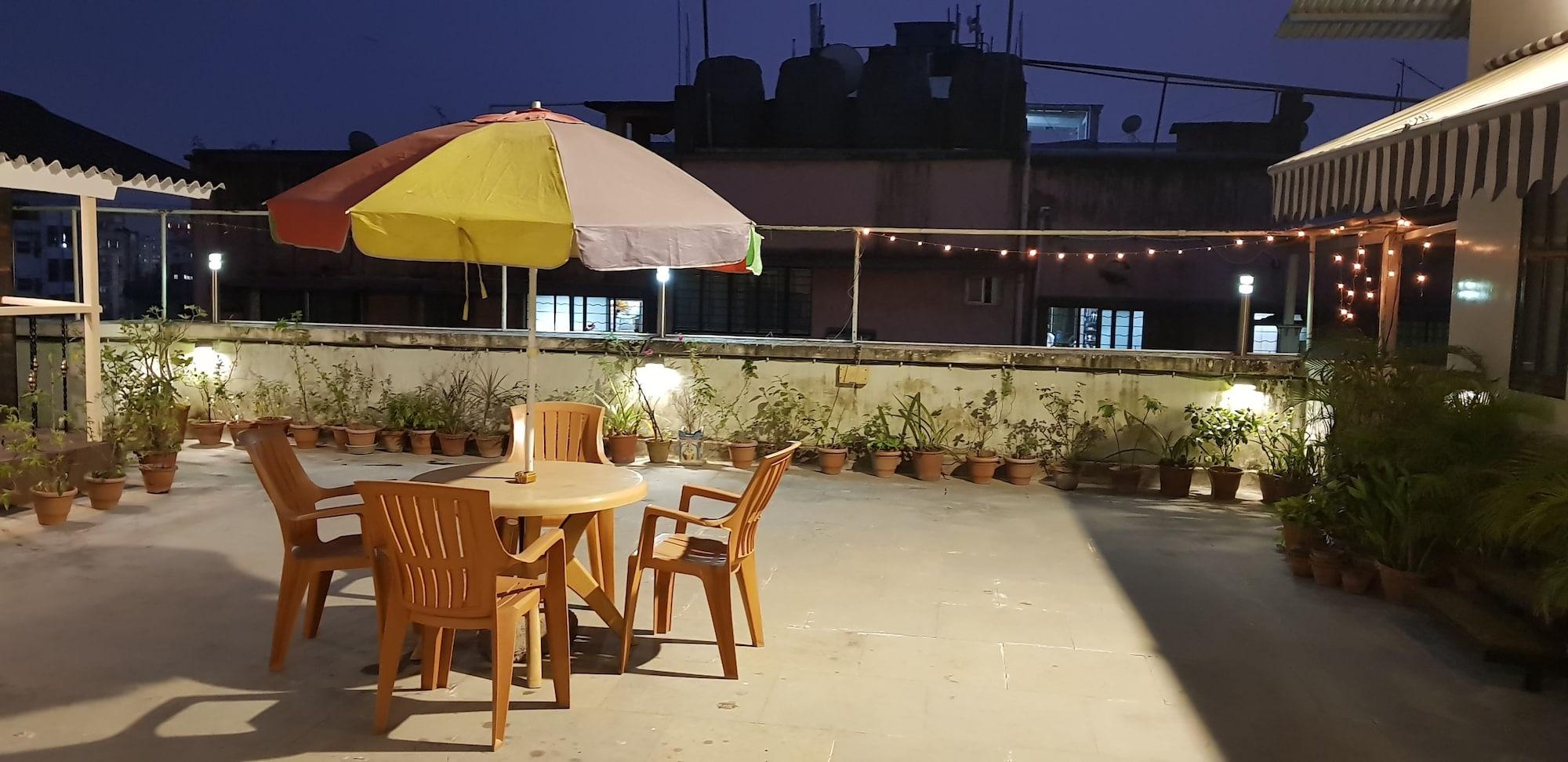Vista Exterior Hotel Rushabh Home