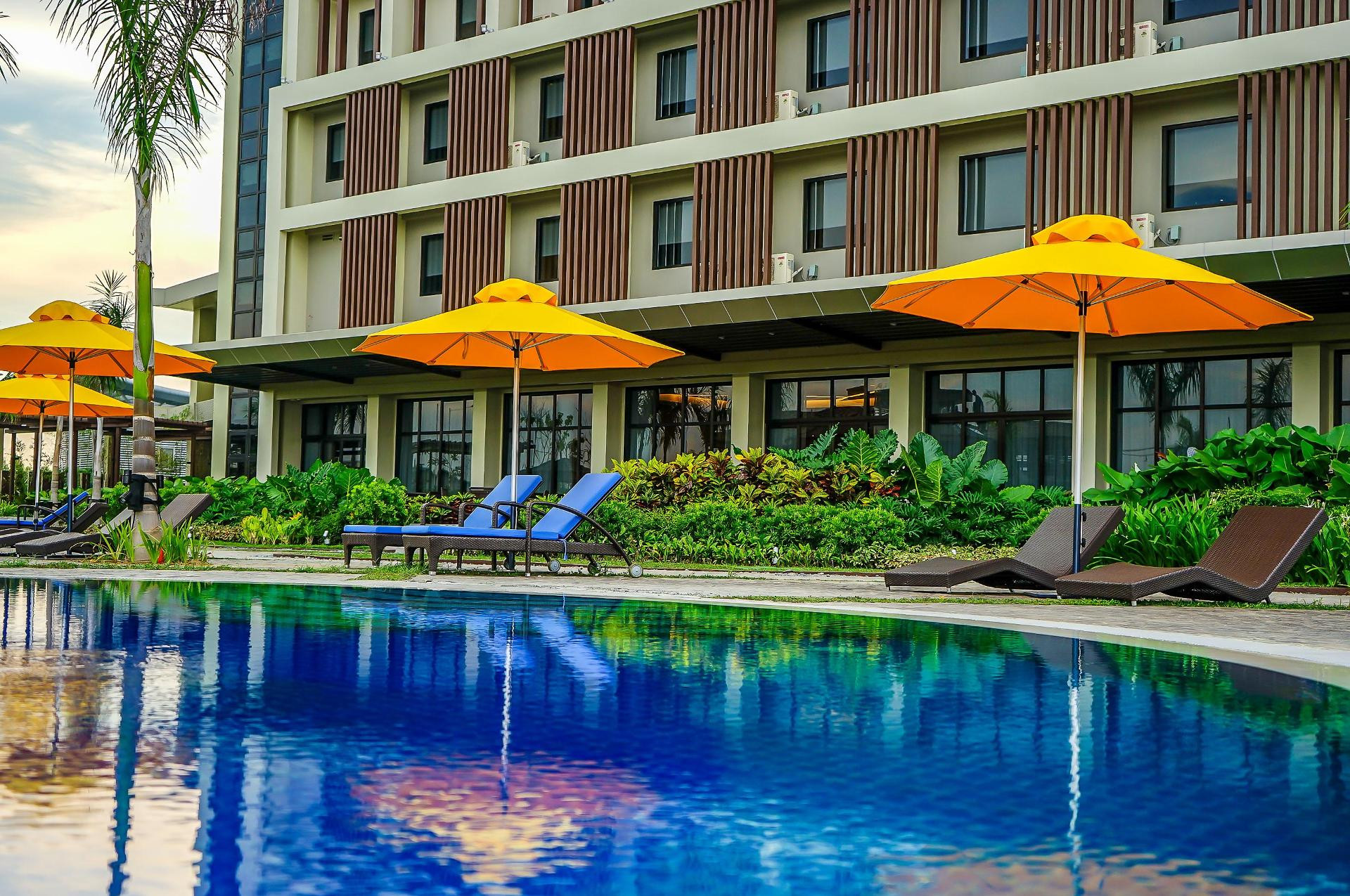 Vista Piscina The Bayleaf Cavite