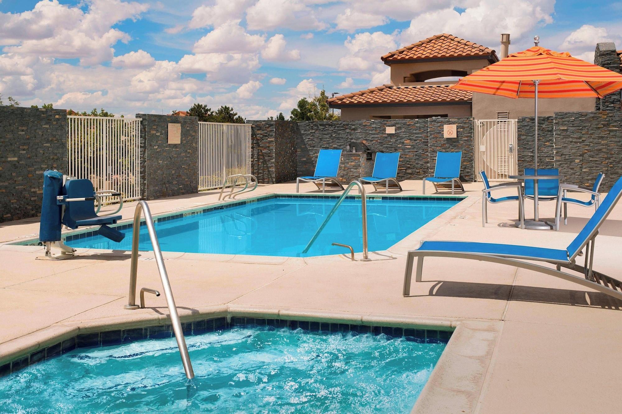 Vista Piscina Towneplace Suites Abq Airport