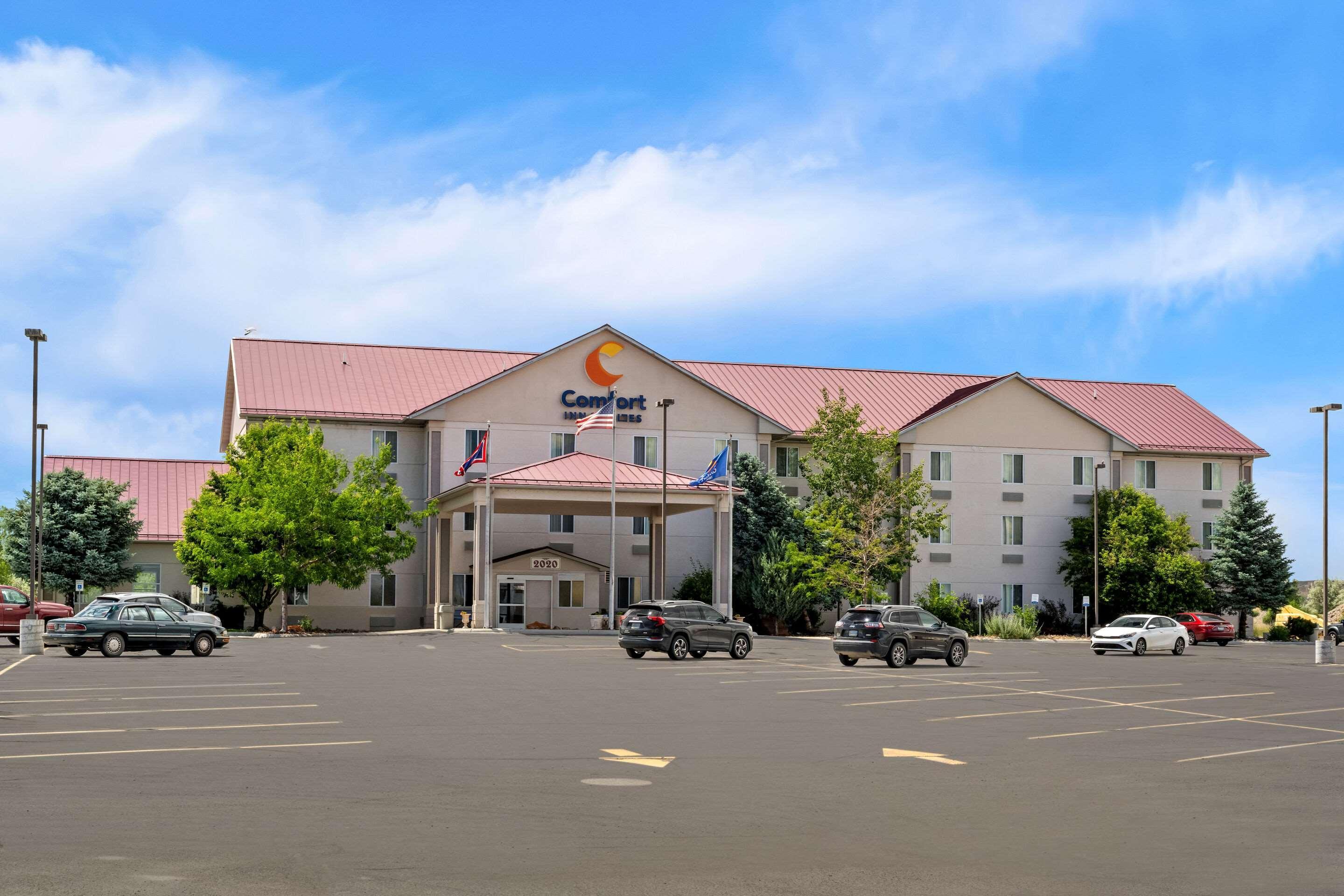Vista Exterior Comfort Inn & Suites Riverton