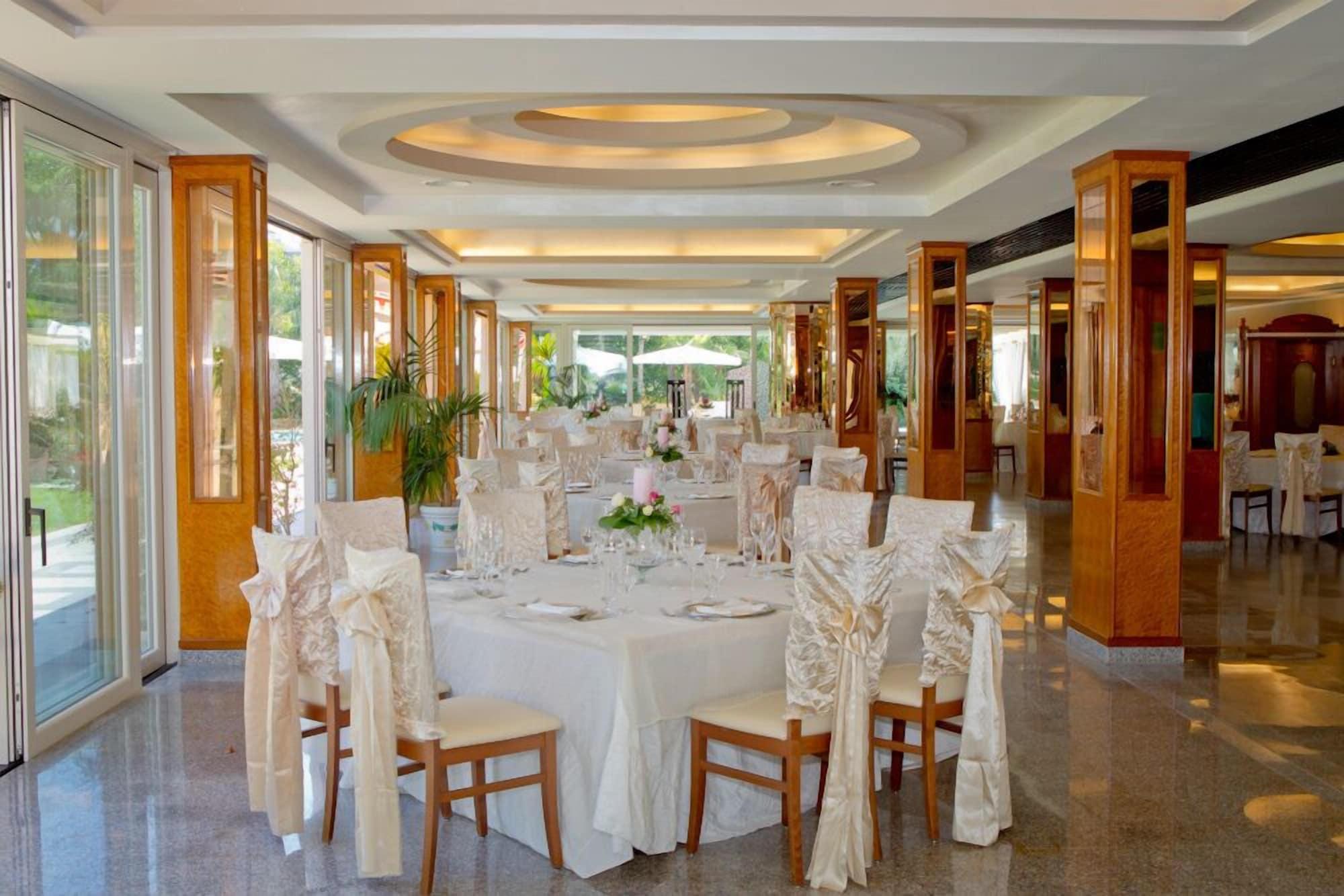 Salón de Baile Hotel Ares