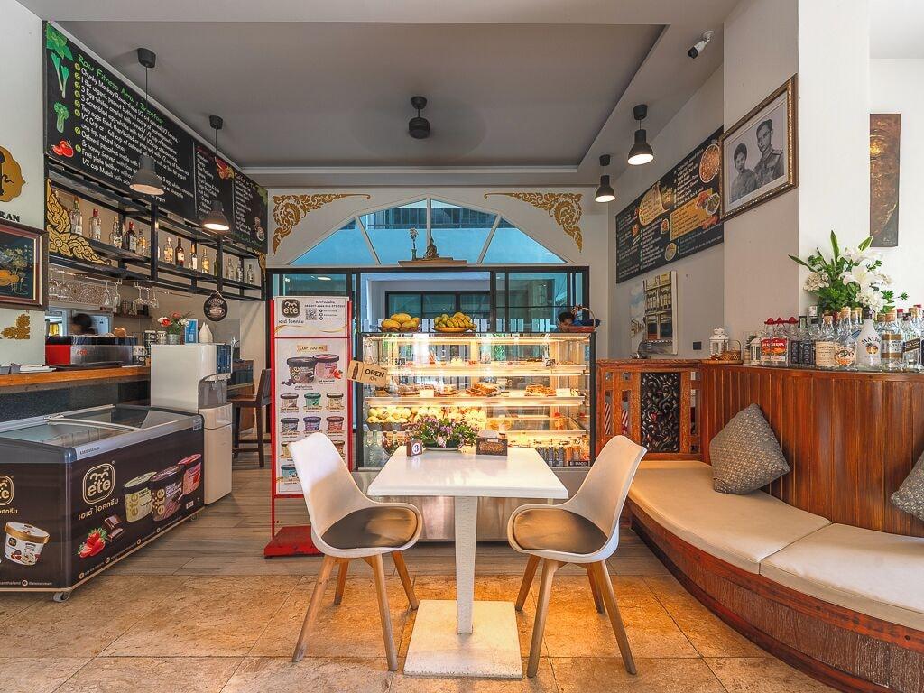 Restaurant Coco Retreat Phuket Resort & Spa