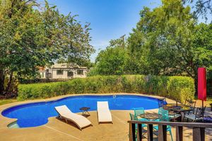 Alquiler Vacacional - 3 Mi to Dtwn Okc: Pet-friendly Paseo Gem!