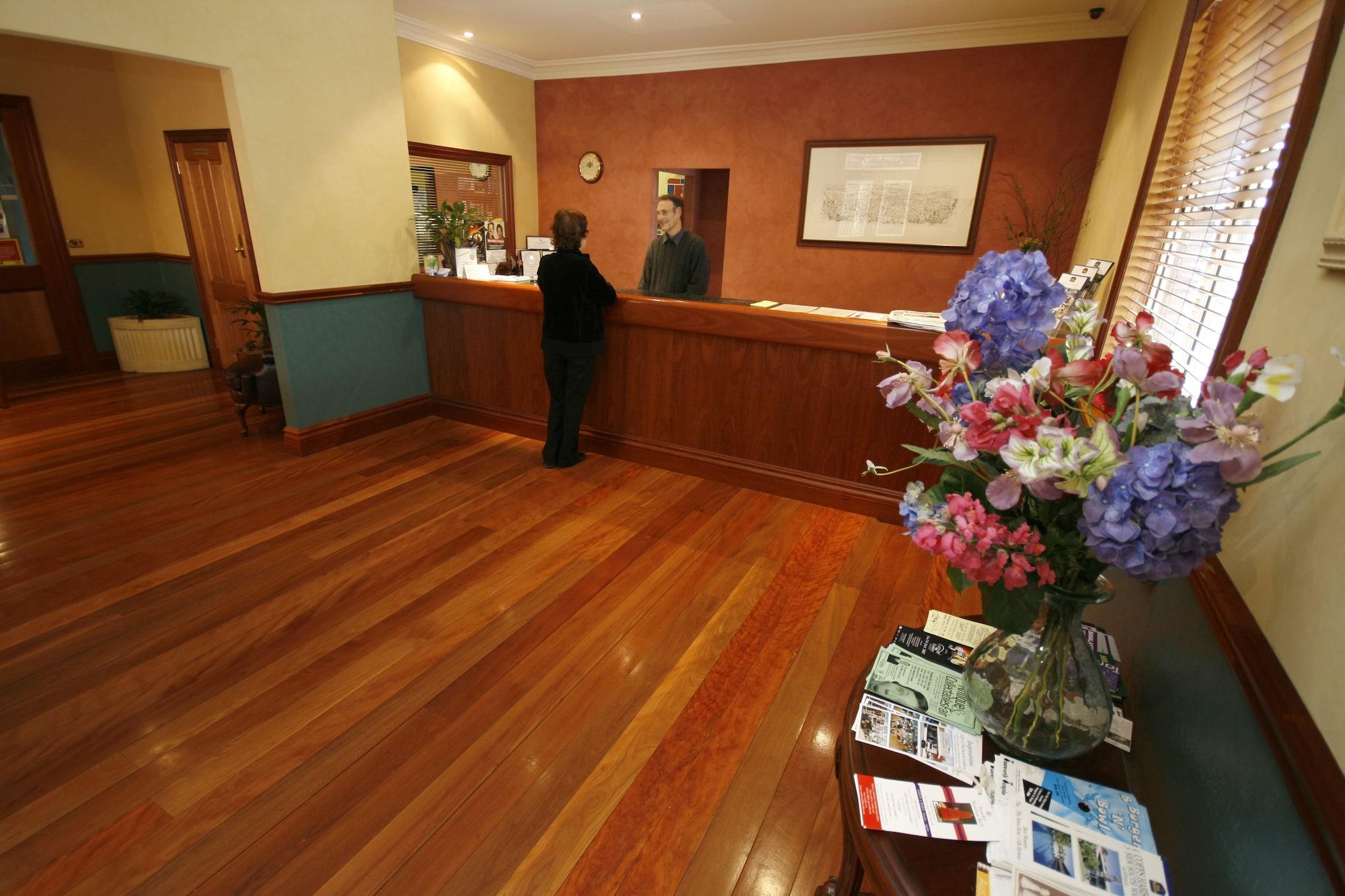 Vista Lobby Best Western Plus All Settlers Motor Inn